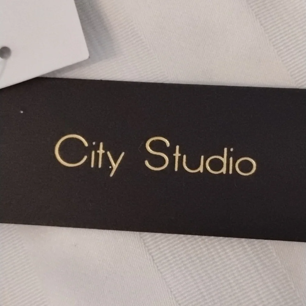 City Studio Silver Sleeveless Dress, Size: 3 Junior, NWT